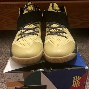 Kyrie 2 All Star Edition Size 9.5